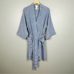 Talbots light blue starfish print belted lightweight robe, size small.